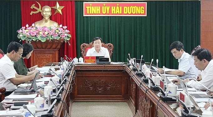 Đồng chí Phạm Xuân Thăng, Ủy viên Trung ương Đảng, Bí thư Tỉnh ủy, Chủ tịch HĐND tỉnh chủ trì Hội nghị lần thứ 65 của Ban Thường vụ Tỉnh ủy