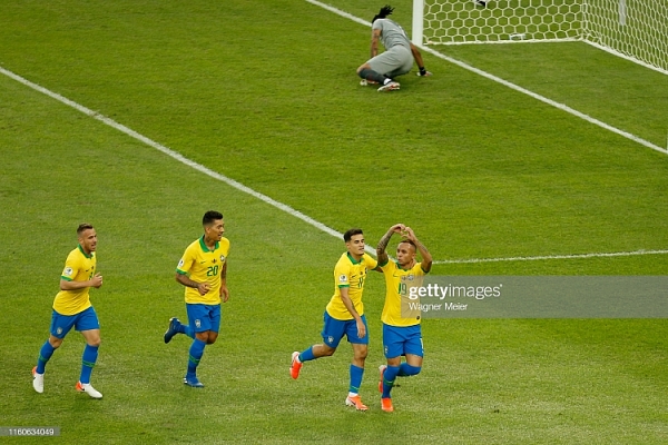 brazil 3 1 peru selecao len ngoi copa america 2019 voi 10 nguoi