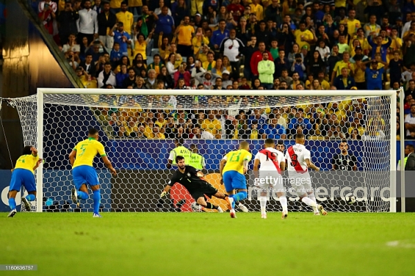 brazil 3 1 peru selecao len ngoi copa america 2019 voi 10 nguoi