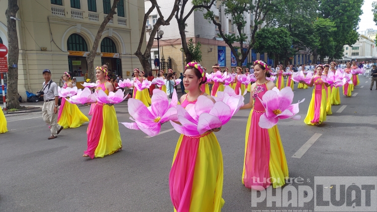 nhung khoanh khac an tuong trong le ky niem 20 nam ha noi thanh pho vi hoa binh