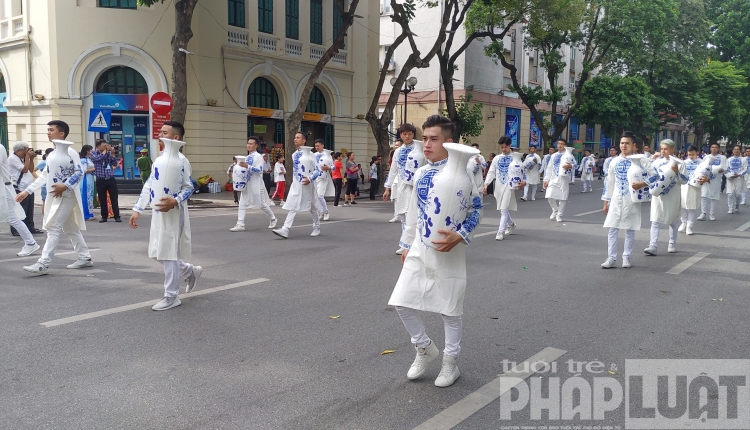 nhung khoanh khac an tuong trong le ky niem 20 nam ha noi thanh pho vi hoa binh