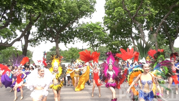 nhung khoanh khac an tuong trong le ky niem 20 nam ha noi thanh pho vi hoa binh