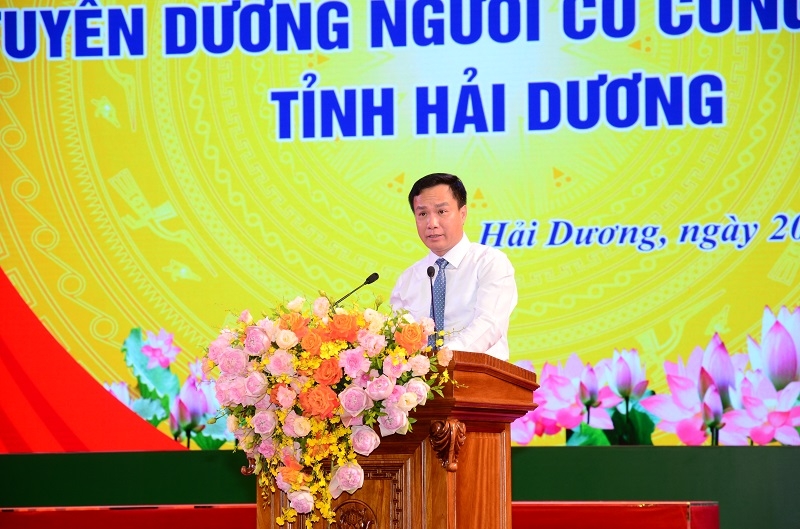 Đồng chí Triệu Thế Hùng, Phó Bí thư Tỉnh ủy, Chủ tịch UBND tỉnh phát biểu tại hội nghị