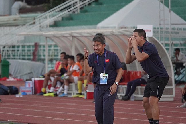 U18 Việt Nam thảm bại, sự thật phía sau HLV Hoàng Anh Tuấn "bay ghế"