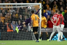 Man Utd 1-1 Wolves: Pogba "đá bay ba điểm" của Quỷ đỏ