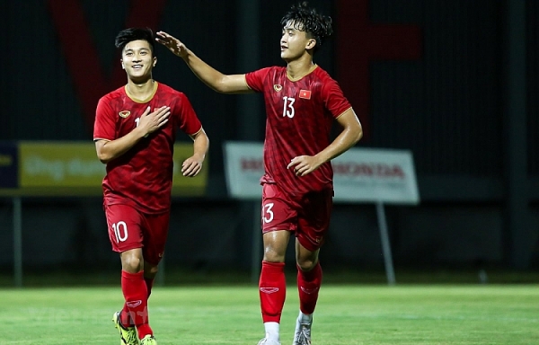 danh sach u22 viet nam vs u22 trung quoc martin lo bi out