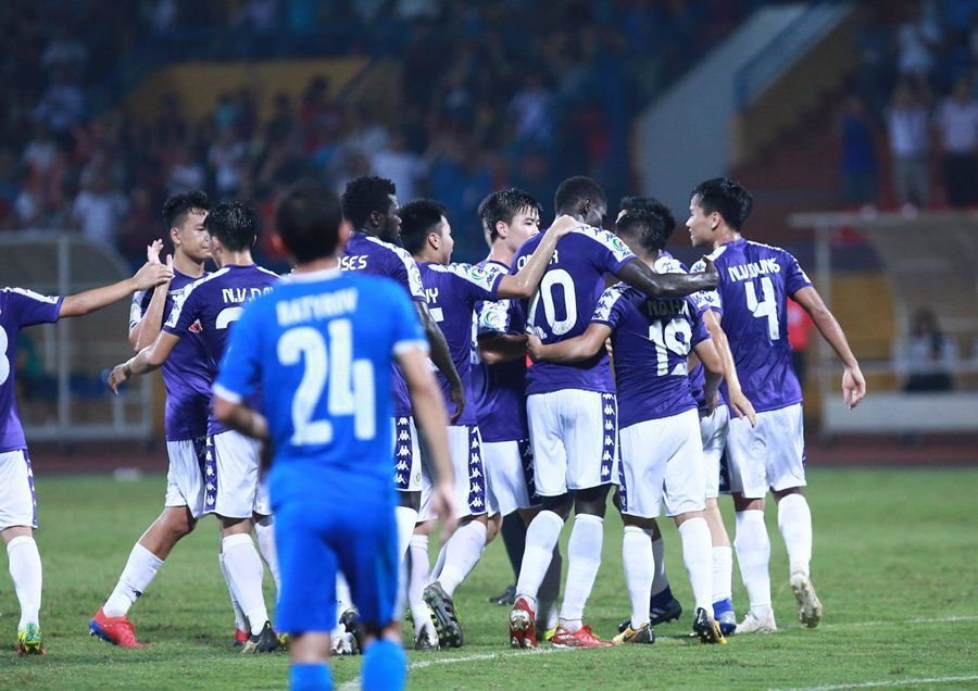 altyn asyr 2 2 ha noi fc van quyet thang hoa dua doi nha vao chung ket