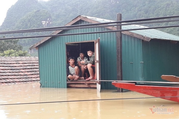 Nhờ sáng tạo này, dân Quảng Bình không phải lên núi trú ẩn khi lũ ập đến