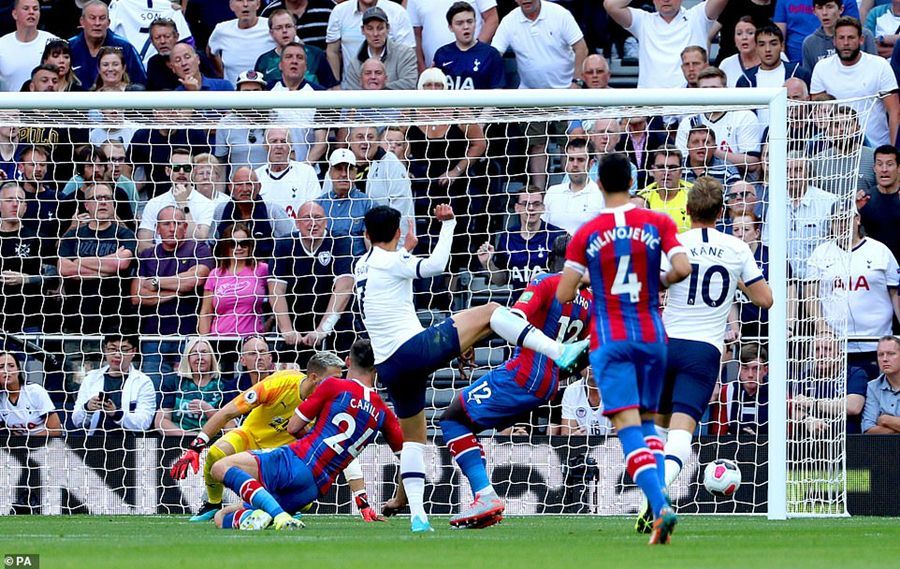 son heung min choi sang tottenham dai thang 4 sao