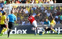 watford 2 2 arsenal cong lam thu pha phao thu nhoc nhan kiem 1 diem