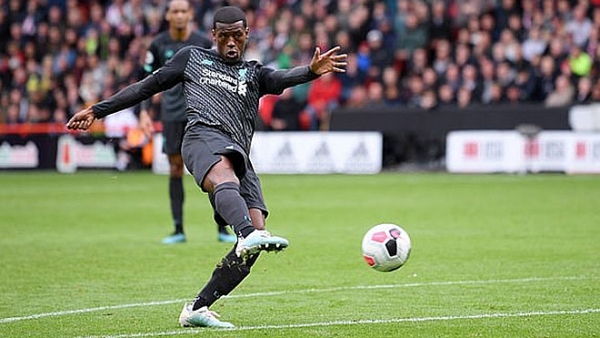 Thủ môn của Sheffield Utd mắc sai lầm "biếu không" chiến thắng cho Liverpool thu mon cua sheffield utd mac sai lam bieu khong chien thang cho liverpool