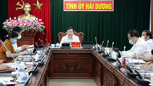 Quang cảnh cuộc họp.