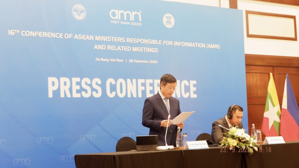 Thứ trưởng Bộ Thông tin và Truyền thông, Nguyễn Thanh Lâm thông tin kết quả Hội nghị AMRI lần thứ 16 và Hội nghị Bộ trưởng Thông tin ASEAN+3 lần thứ 7 (ảnh Út Vũ)