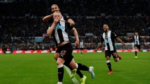 newcastle 1 0 man utd chim sau vao khung hoang