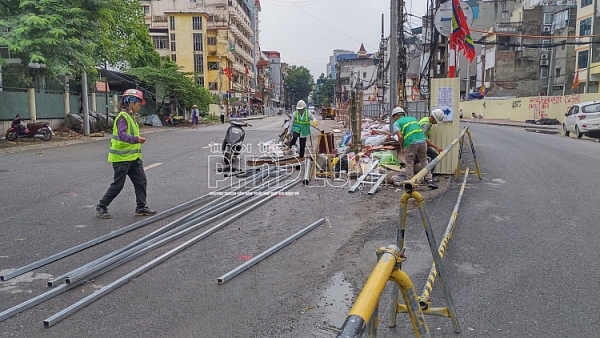 rao chan duong quoc tu giam de lam duong sat nhon ga ha noi