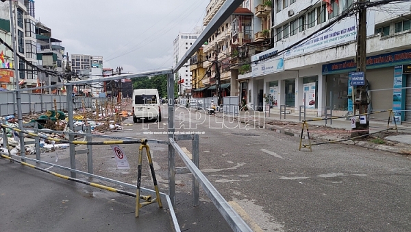 rao chan duong quoc tu giam de lam duong sat nhon ga ha noi