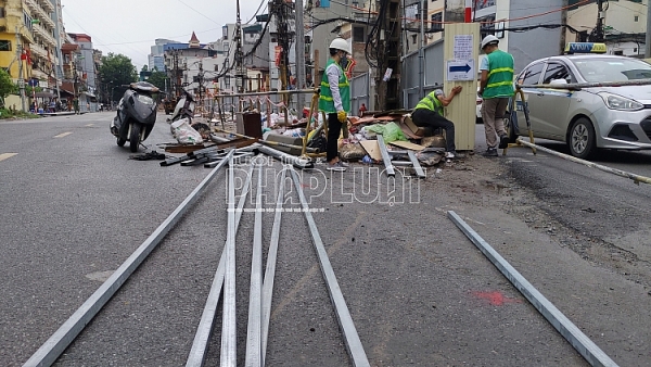 rao chan duong quoc tu giam de lam duong sat nhon ga ha noi