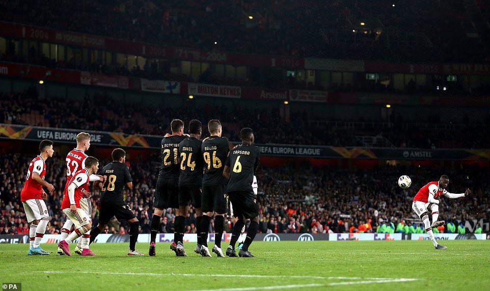 arsenal thang sieu kich tinh nho 2 sieu pham sut phat cua pepe