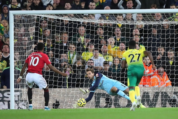 norwich 1 3 man utd bo lo hai qua penalty quy do van dai thang