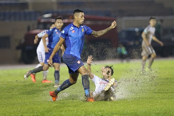 quang nam 1 2 ha noi fc van quyet toa sang doi bong thu do gianh cu dup danh hieu