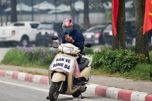 Dân phe vé công khai và “hét" giá gấp nhiều lần trận Việt Nam - UAE