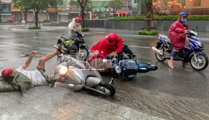 Hình ảnh những thiệt hại do cơn bão số 12 gây nên tại Nha Trang