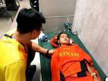 VĐV Việt Nam phải cấp cứu sau tấm HCĐ điền kinh