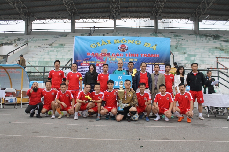 khai mac giai bong da bao chi cac tinh thanh lan thu v nam 2019