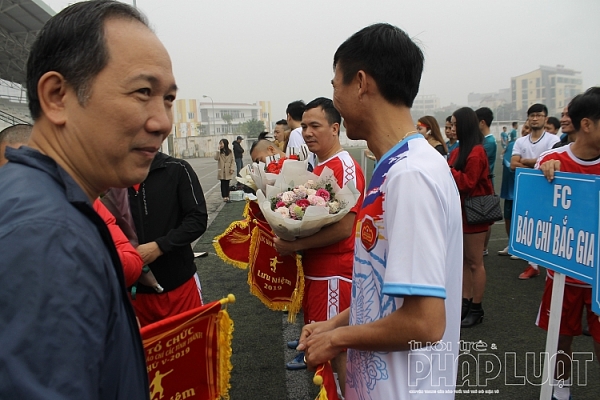 khai mac giai bong da bao chi cac tinh thanh lan thu v nam 2019