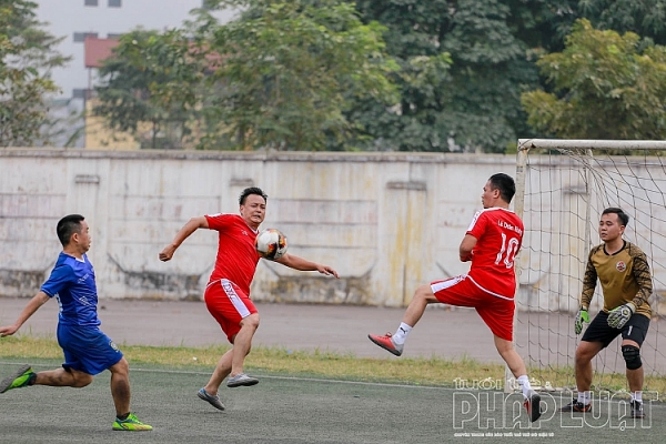 giai bong da bao chi cac tinh thanh lan thu v dien ra thanh cong va tot dep