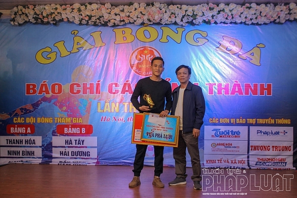 giai bong da bao chi cac tinh thanh lan thu v dien ra thanh cong va tot dep