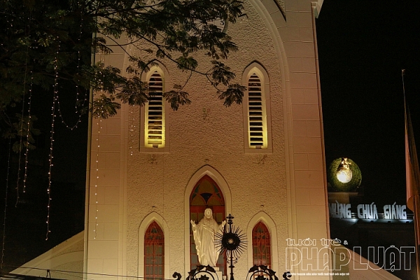 co mot ha noi long lanh va an lanh trong dem giang sinh