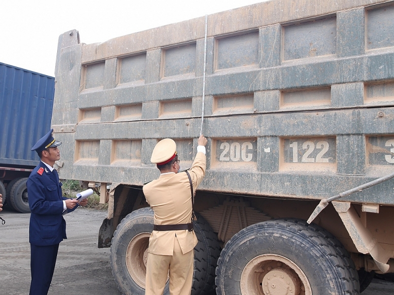 Hải Dương: Tăng cường đảm bảo trật tự, an toàn giao thông dịp cuối năm