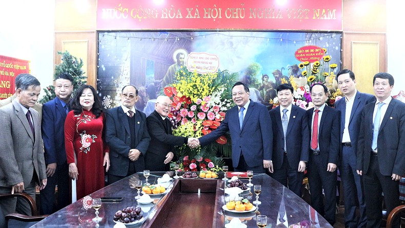 Phó Bí thư Thành ủy chúc mừng Ủy ban Đoàn kết Công giáo TP Hà Nội