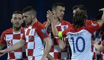 Croatia thắng đậm trên sân Slovakia