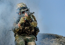 Quân đội Trung Quốc sở hữu súng trường hạng nặng gọn nhẹ nhất thế giới