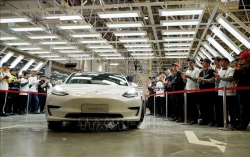 Lượng xe ô tô Tesla bàn giao năm 2020 vượt kỳ vọng