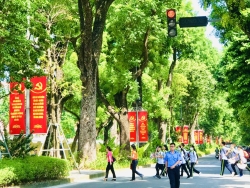 ha noi chu dong trien khai cac nhiem vu phuc vu dai hoi dai bieu toan quoc lan thu xiii cua dang