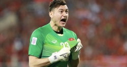 Sang Nhật Bản thi đấu, Đặng Văn Lâm khó dự AFF Cup