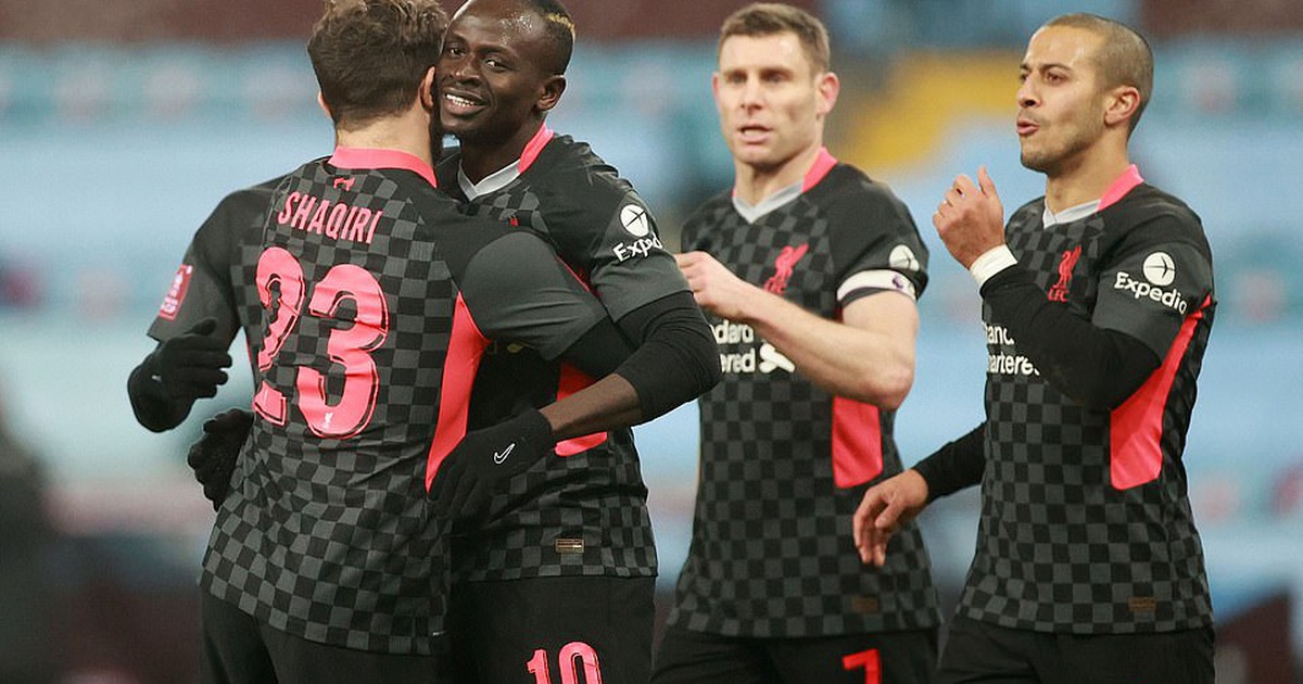 Liverpool phục hận thất bại 2-7 trước Aston Villa