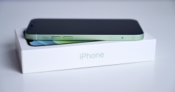 Chỉ một thay đổi nhỏ trên sản phẩm, Apple "lãi" hơn 2.6 tỷ USD mỗi năm?