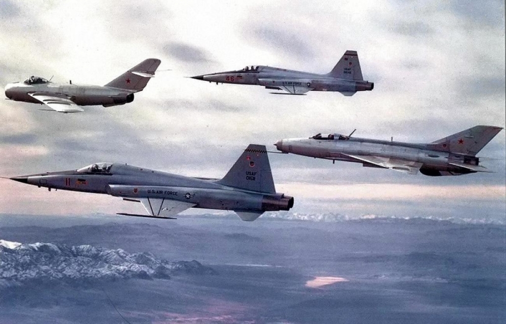 Các máy bay Mỹ và máy bay Liên Xô của Phi đội Kiểm tra và Đánh giá số 4477 (Nguồn: RBTH)