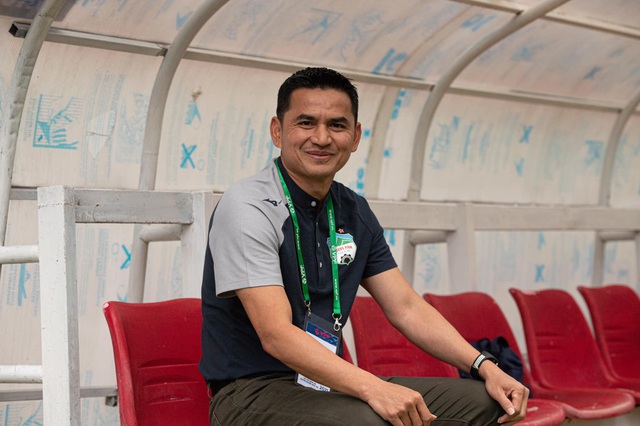 HLV Kiatisuk: "HA Gia Lai may mắn thắng SL Nghệ An"