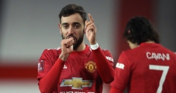 Cavani mách nước để Bruno Fernandes sút phạt tung lưới Liverpool