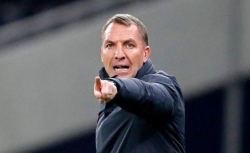 rodgers cung leicester xung danh ke thach thuc