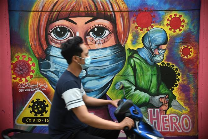 COVID-19 tới 6 giờ sáng 2/2: Thế giới trên 2,24 triệu người chết; Châu Âu dồn lực cho "hy vọng vaccine"