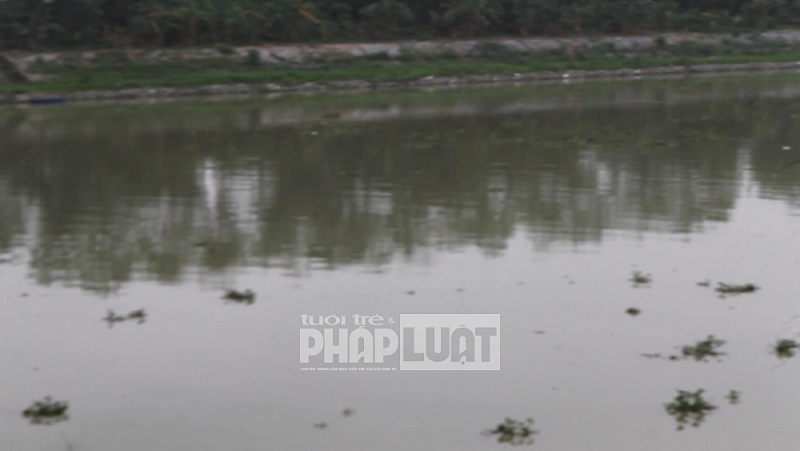 Đề nghị xử lý nghiêm "nguồn" khiến sông Cầu bị ô nhiễm Đề nghị xử lý nghiêm "nguồn" khiến sông Cầu bị ô nhiễm