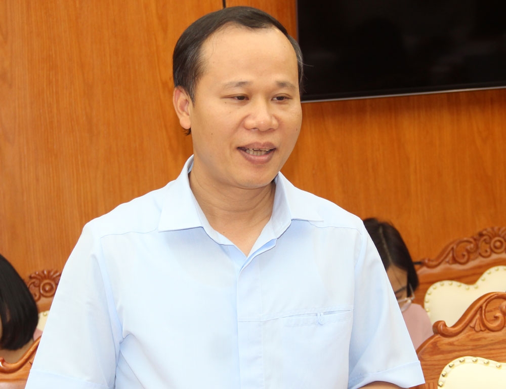 Thứ trưởng Phan Chí Hiếu kiểm tra việc chấp hành Luật Thủ đô tại tỉnh Bắc Giang