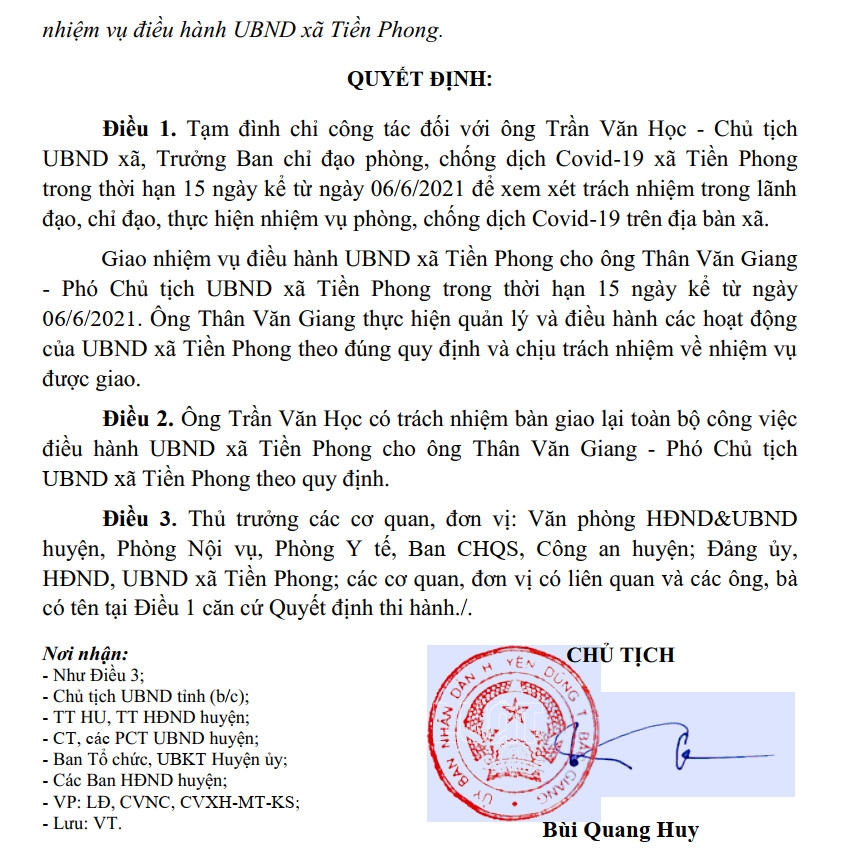 Lơ là nhiệm vụ phòng chống dịch Covid-19, Chủ tịch UBND xã bị đình chỉ công tác