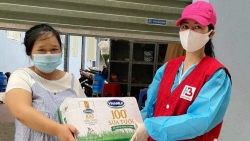 Những chiến binh áo đỏ kết nối yêu thương giữa tâm dịch Covid-19 tại Bắc Giang